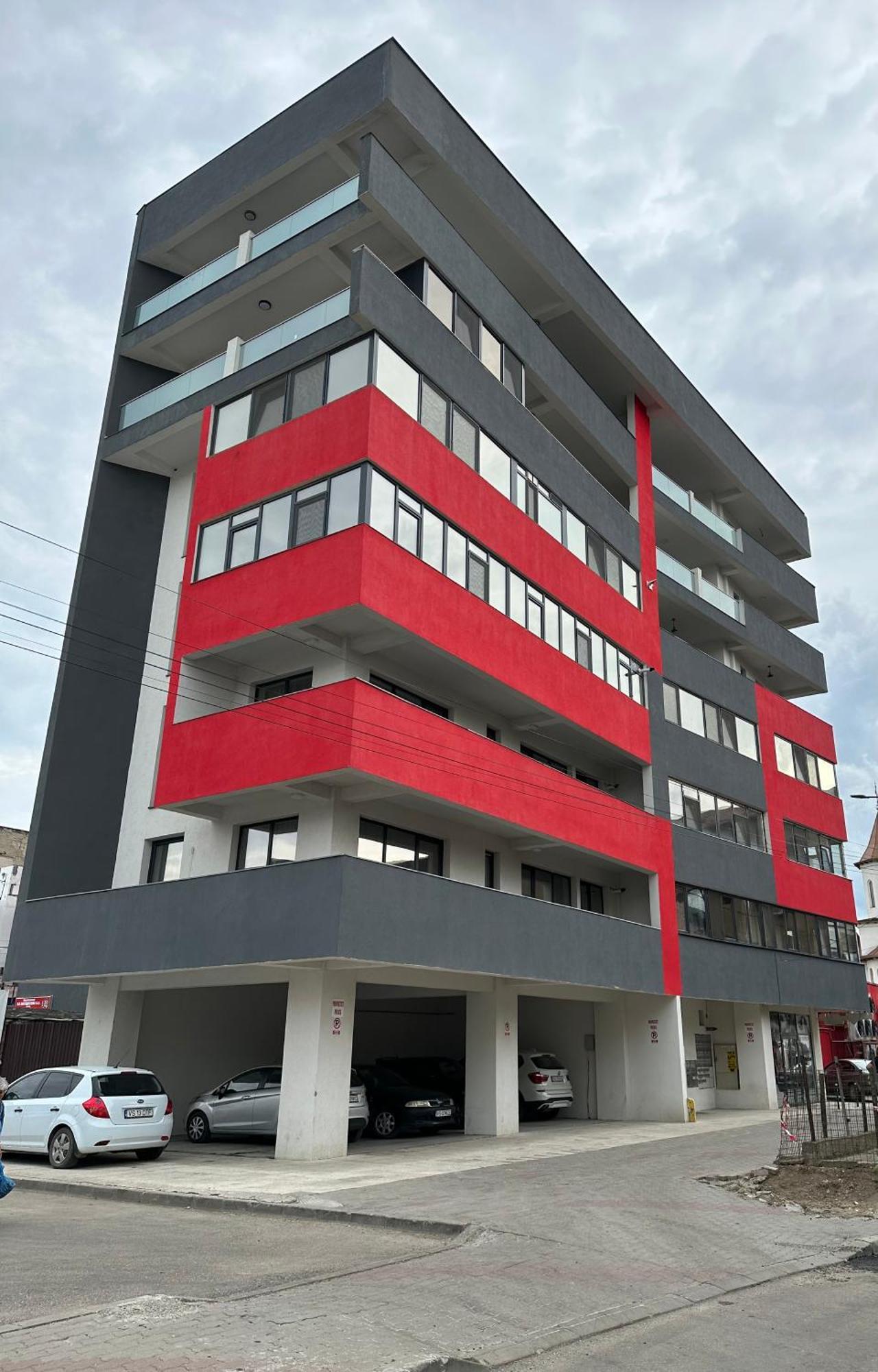 The Penthouse Hotel Vaslui Exterior photo